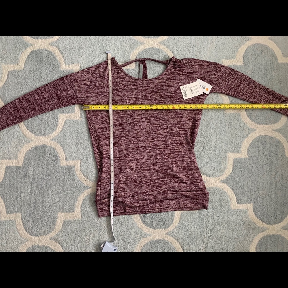 Athleta top